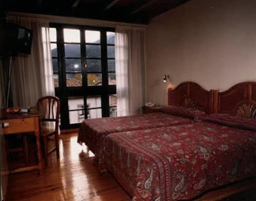 Apartamentos Cuevas Del Mar Nueva De Llanes Eksteriør billede