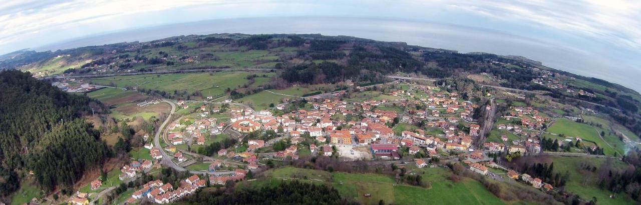 Apartamentos Cuevas Del Mar Nueva De Llanes Eksteriør billede